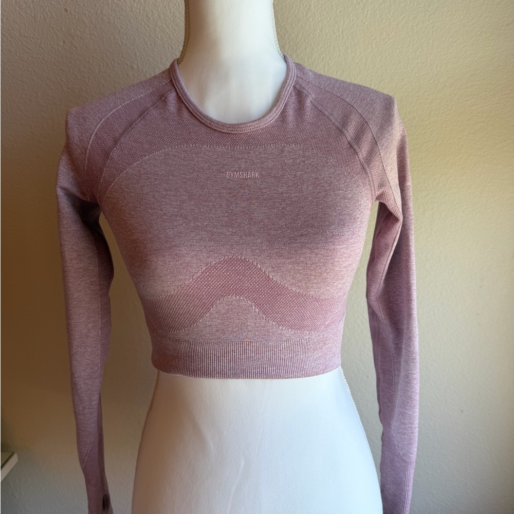 Gymshark Long Sleeve Seamless Crop Top in Mauve